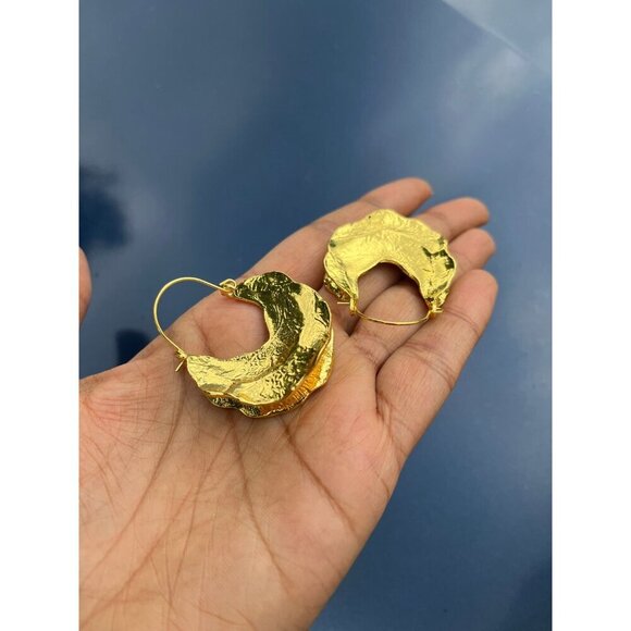 Big gold hoops vintage style gold earring chunky gold geometric gold earring - Picture 4 of 8